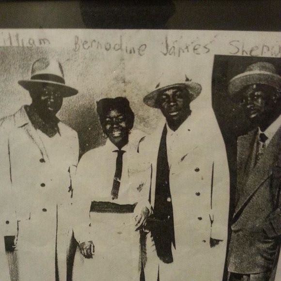 Meet your Posher, William - Picture 1 of 1